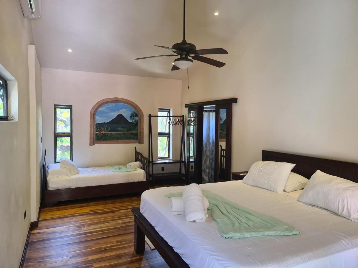 Hona Beach Hotel Доминикаль Экстерьер фото