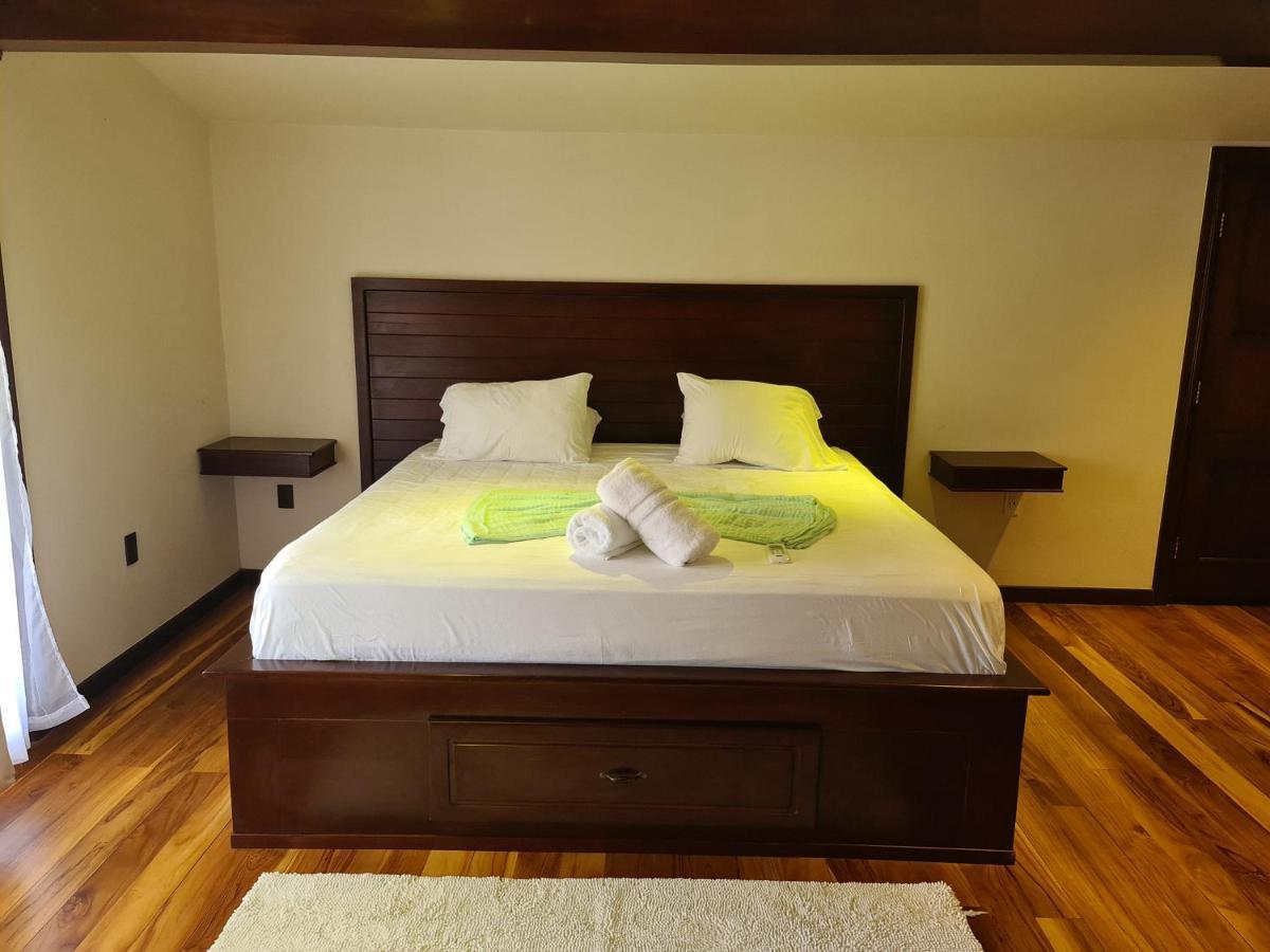 Hona Beach Hotel Доминикаль Экстерьер фото