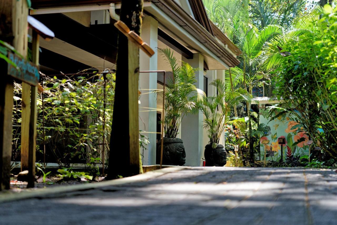 Hona Beach Hotel Доминикаль Экстерьер фото